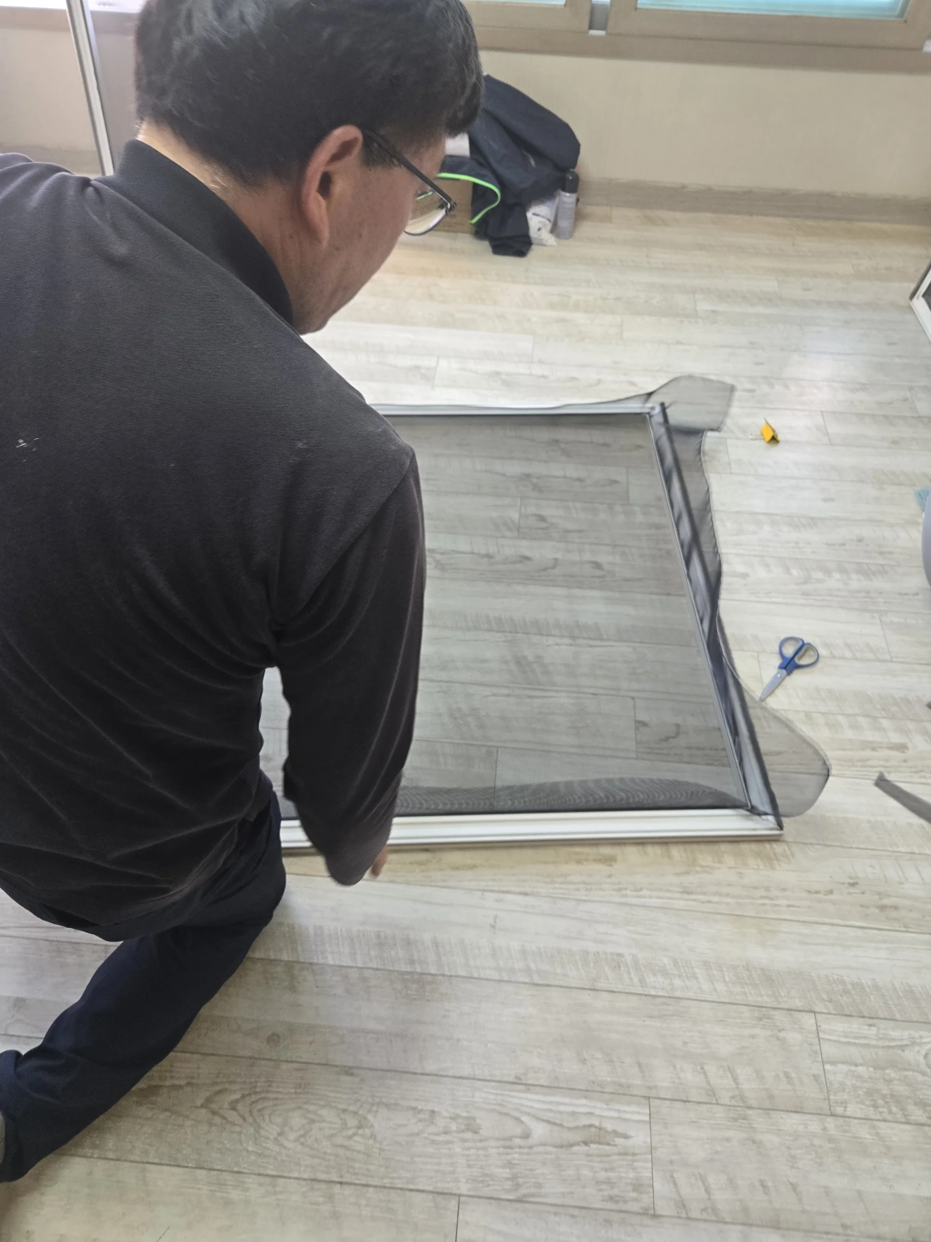 방충망 교체 실습 작업 과정